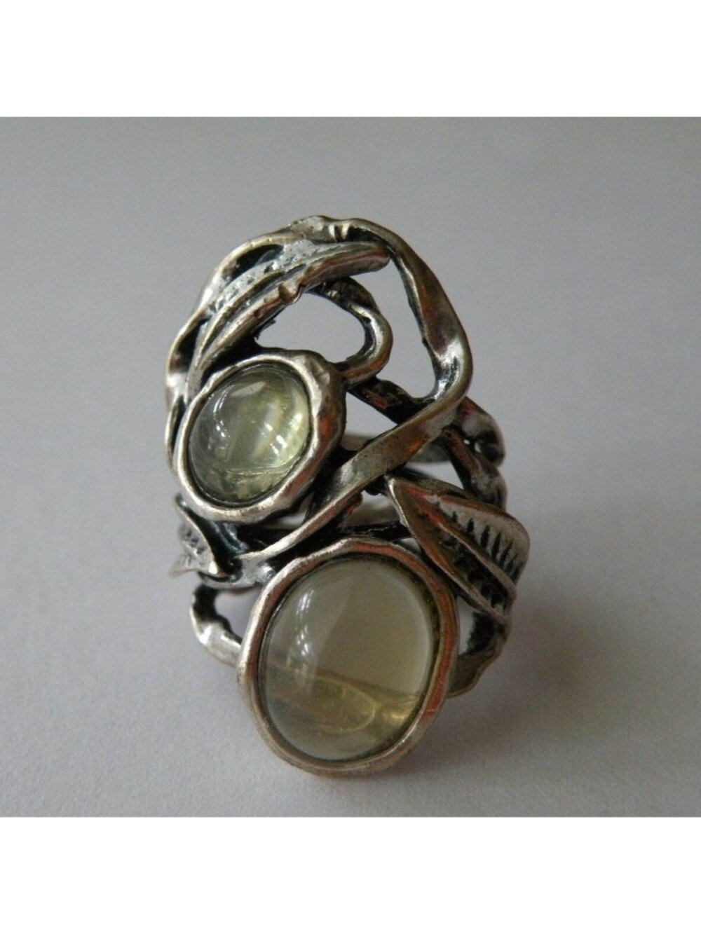Vintage 1970s‎ Silver Leaf & Vines Ring Light Green Cabochon sz 8.5 - 9